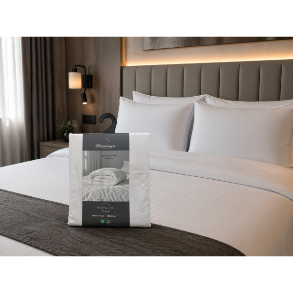 Παπλωματοθήκη Lux TC 144 κλωστών 50% cotton - 50% polyester σε συσκευασία με κρεμάστρα 220x240cm